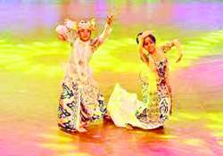 မြန်မာအက၊ မြန်မာဂီတ