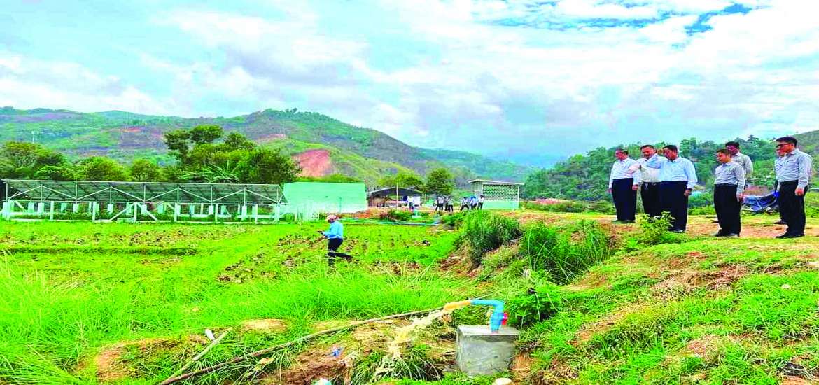 နမ့်ခင်မှသည် ရှမ်းအရှေ့တစ်လွှားဆီသို့ ….